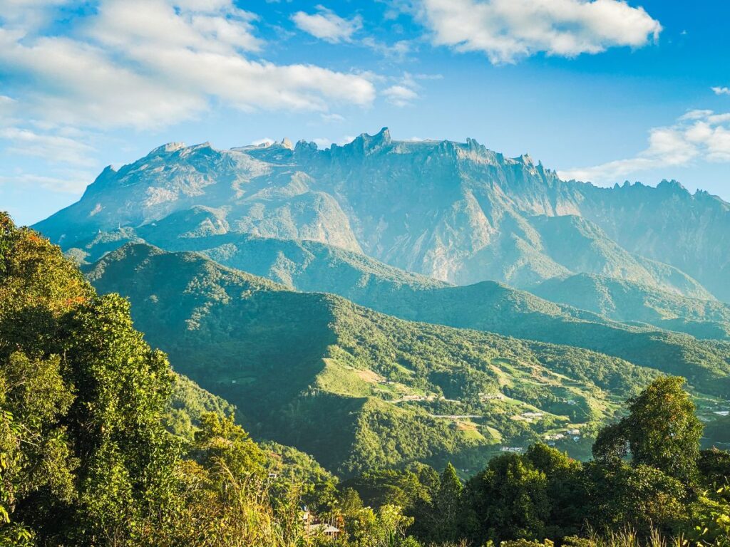 mount kinabalu from kundasang